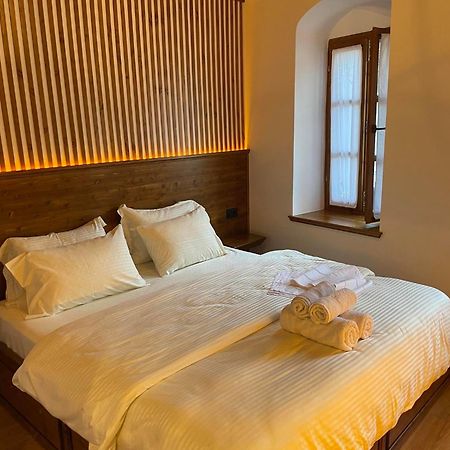 Grey Stone Otel Gjirokastër Dış mekan fotoğraf