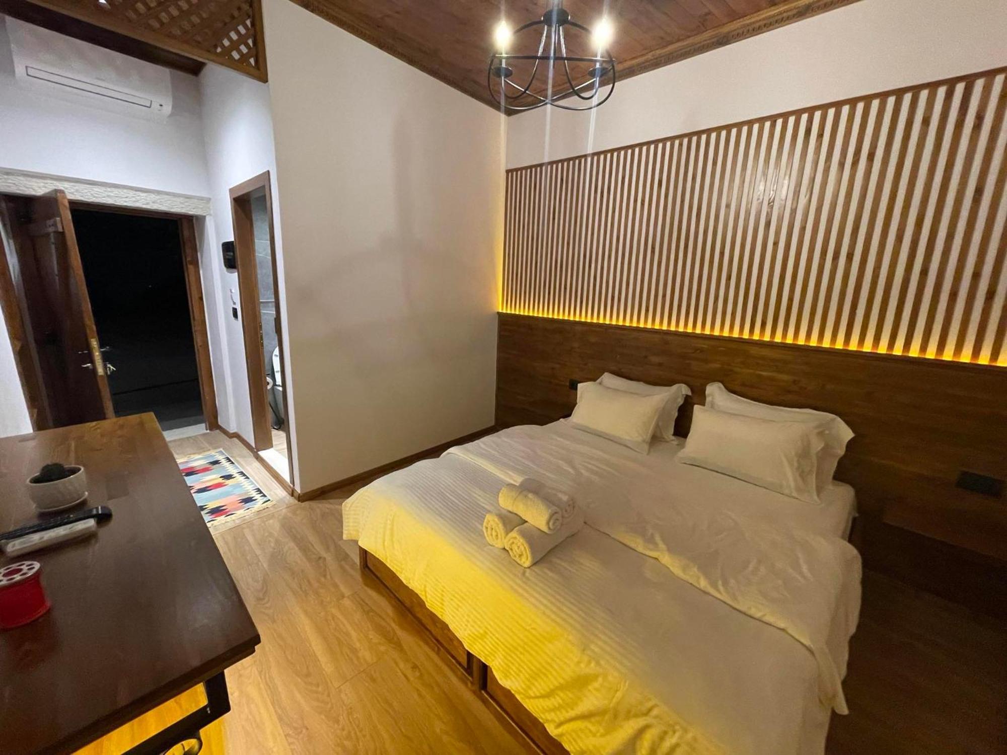 Grey Stone Otel Gjirokastër Dış mekan fotoğraf