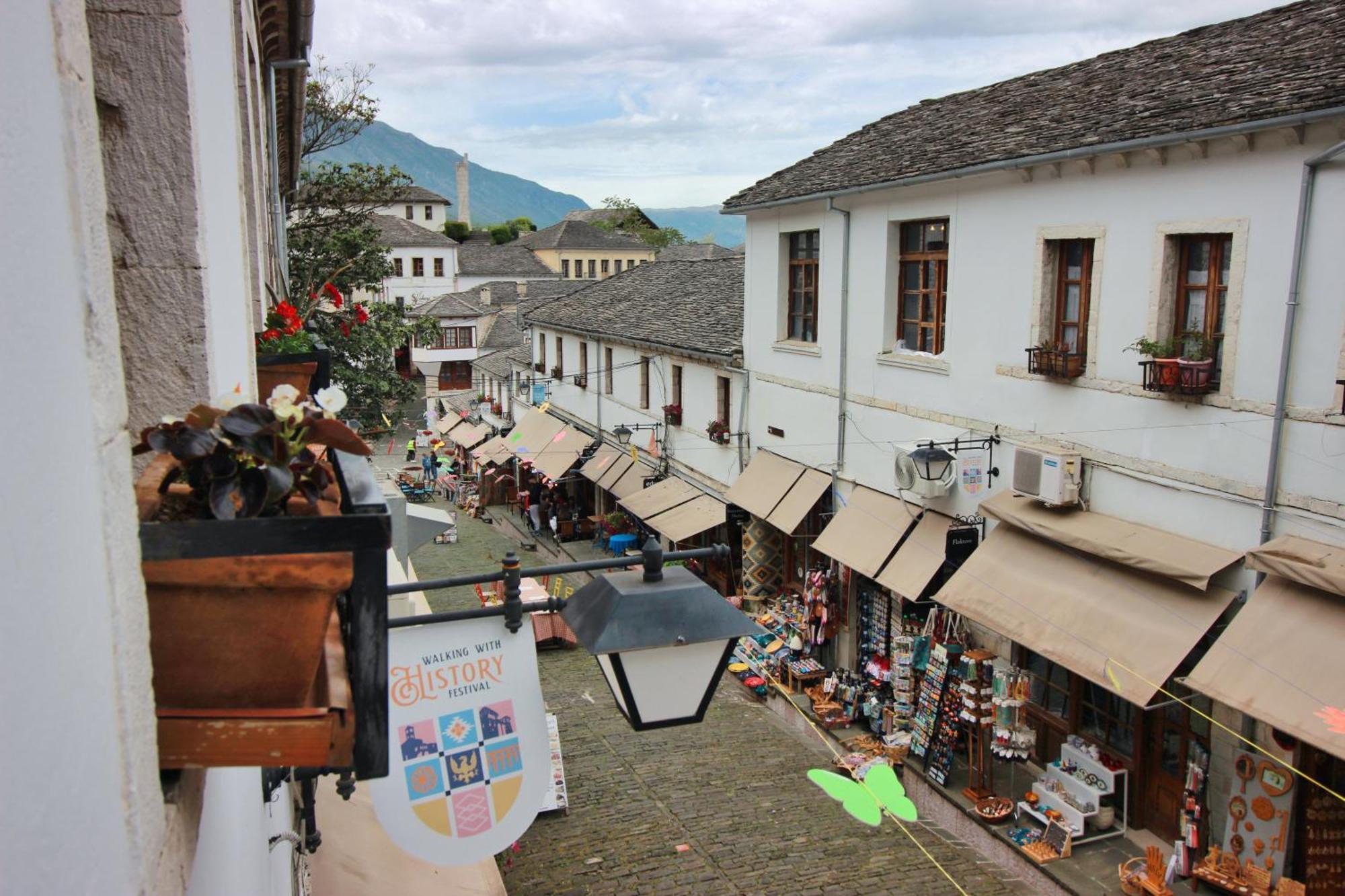 Grey Stone Otel Gjirokastër Dış mekan fotoğraf