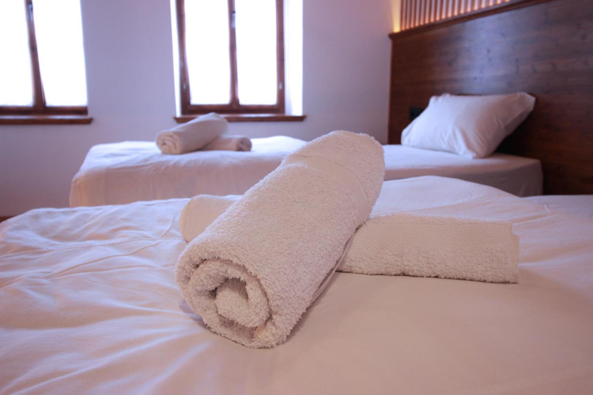 Grey Stone Otel Gjirokastër Dış mekan fotoğraf