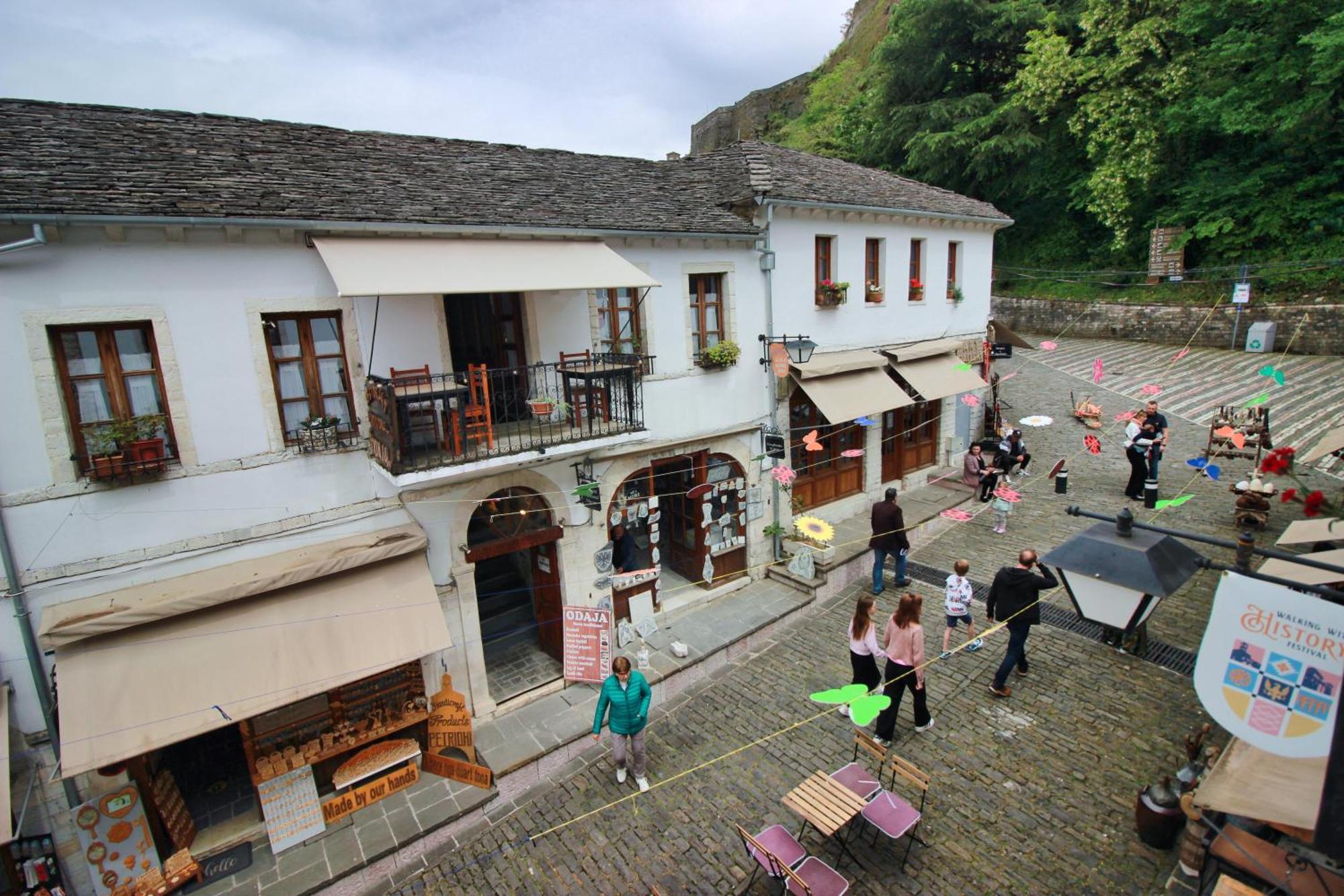 Grey Stone Otel Gjirokastër Dış mekan fotoğraf
