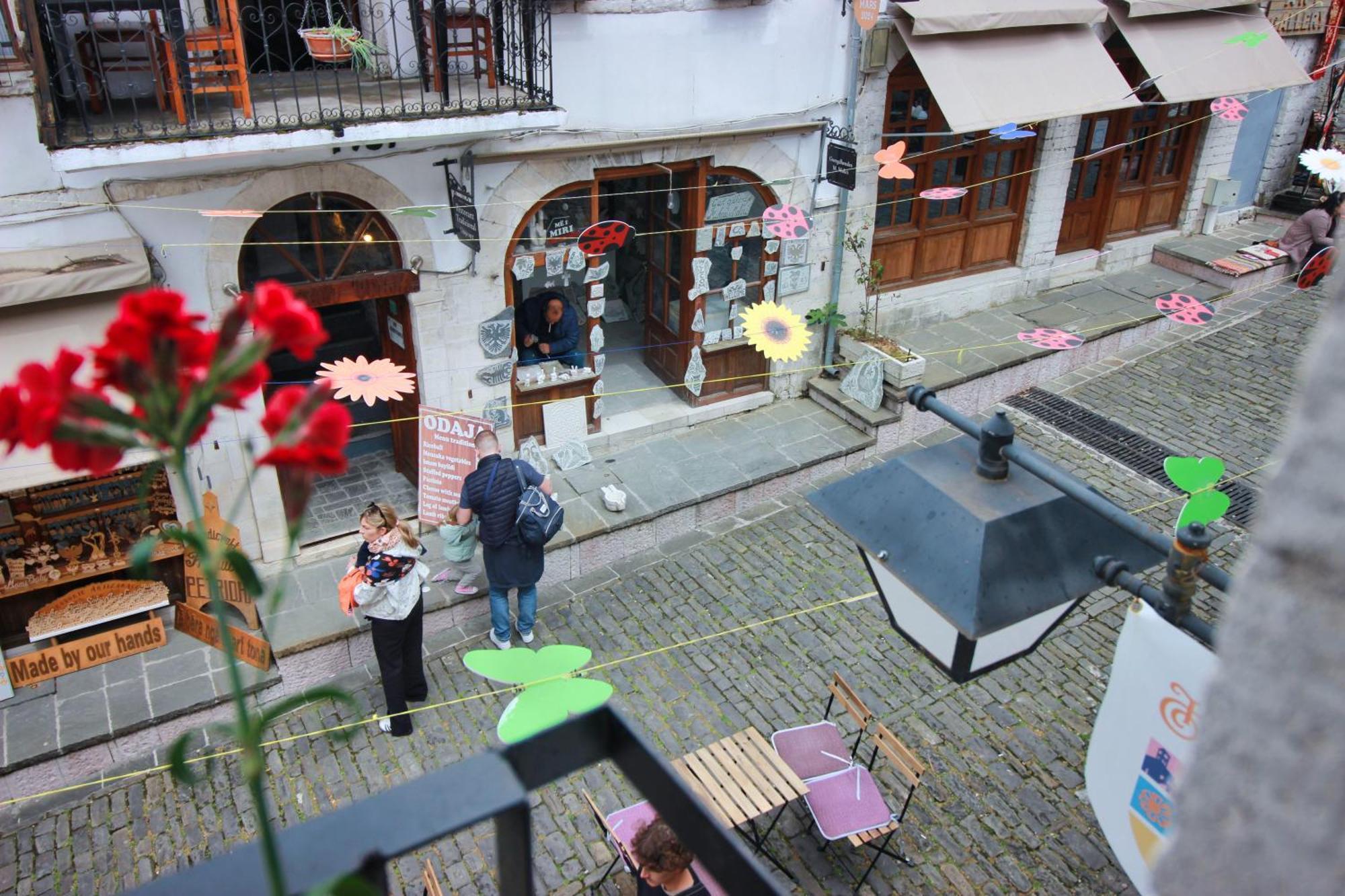Grey Stone Otel Gjirokastër Dış mekan fotoğraf